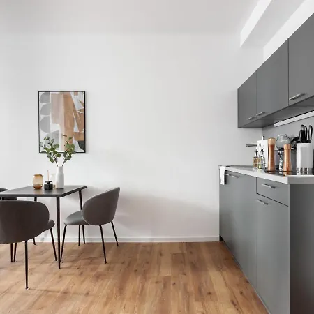 Limehome Hutfilterstrasse Aparthotel 3*