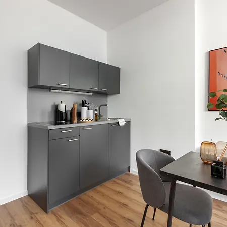 Ξενοδοχείο με διαμερίσματα Limehome Hutfilterstrasse